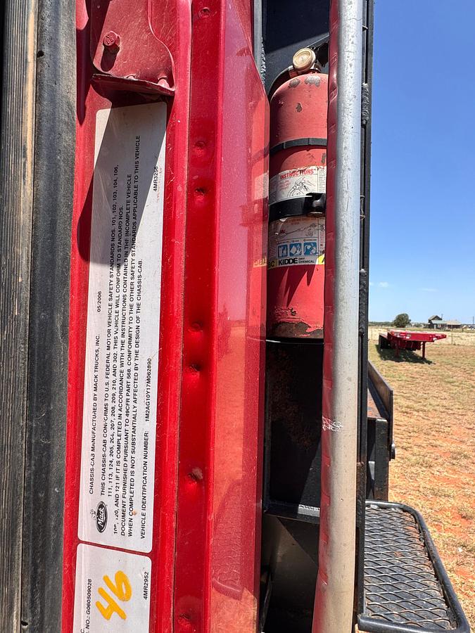 Used 2007 MACK CV713 T/A POLE WINCH TRUCK