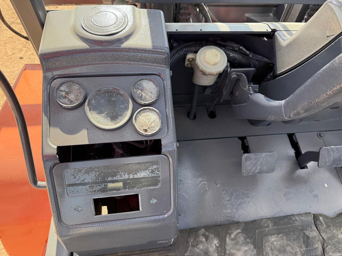 Used 2012 Doosan D70S-5 13,550lbs forklift