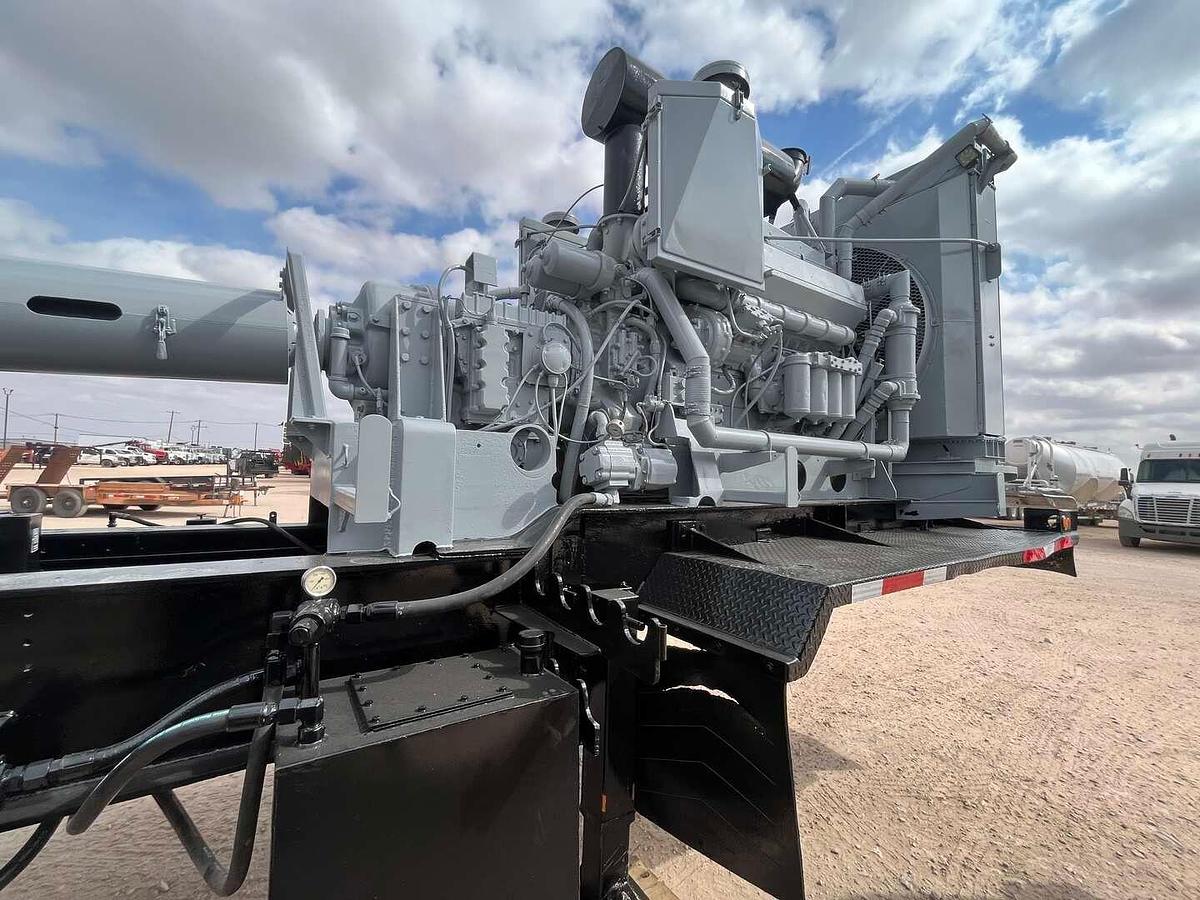 Used GARDNER DENVER 2250HP TRIPLEX FRAC PUMP TRAILER