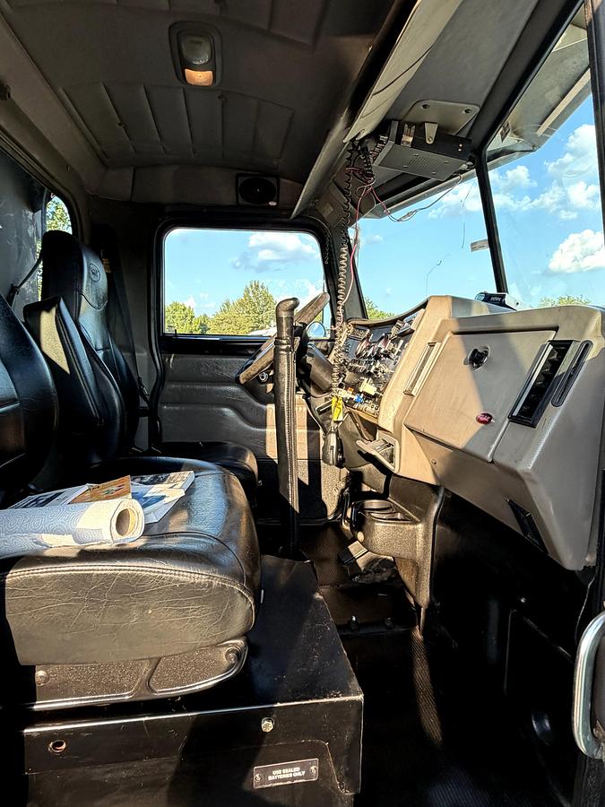 Used 2009 PETERBILT 340 T/A 15-16 CUYD DUMP TRUCK