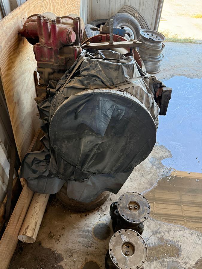 Used ALLISON CLT5860-5 DB TRANSMISSION W/ (3) DISCONNECTS