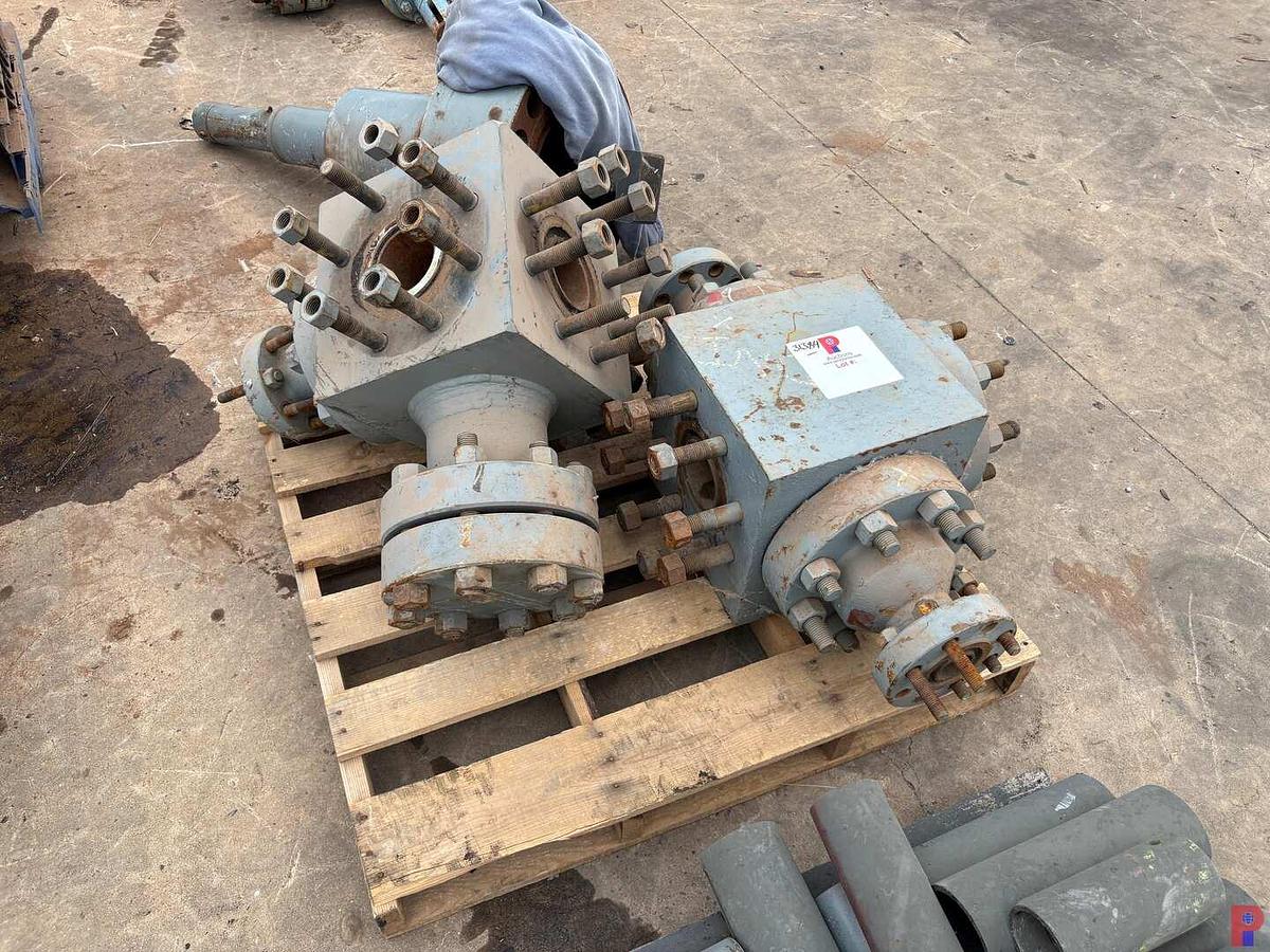 Used (2X$) 4-1/16” FLUID CROSSES