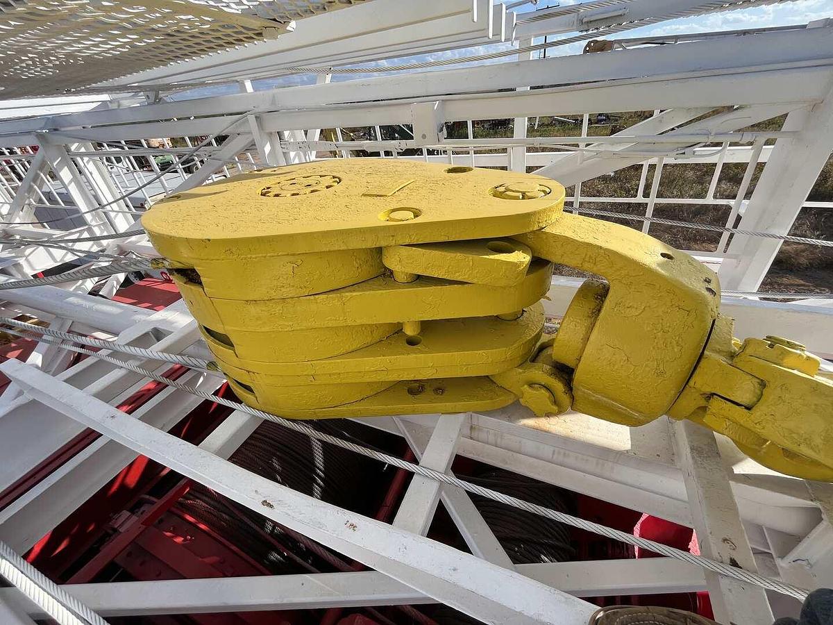 Used COOPER LTO 350 DD WELL SERVICE RIG