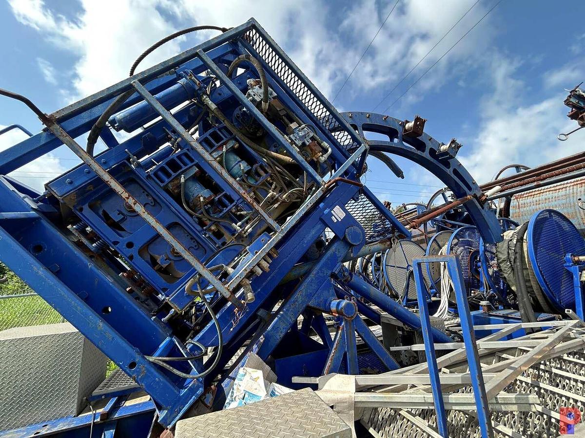 Used LEADER ENERGY COILED TUBING UNIT ON TRI AXLE TRAILER