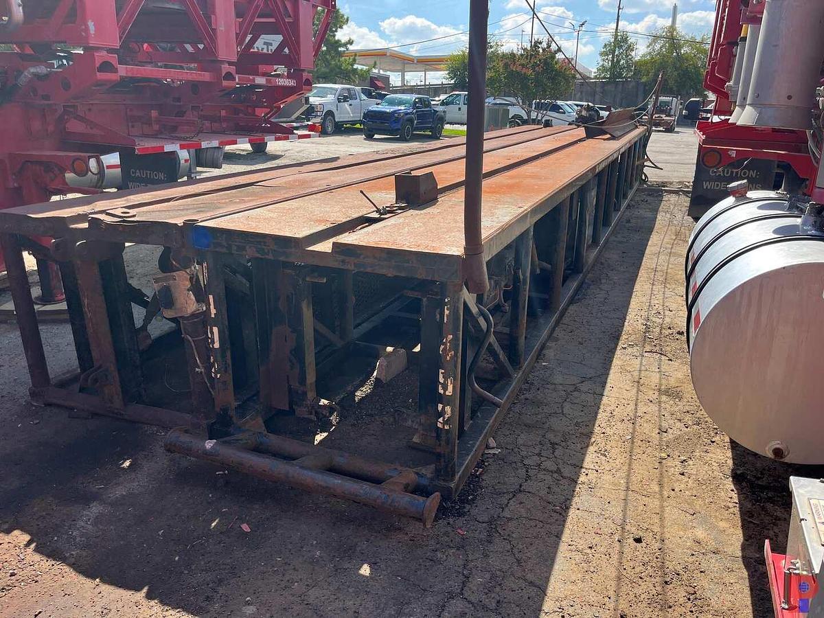 Used 40’ X 4’ HYDRAULIC SKIDDED CATWALK P/B 4-CYLINDER DIESEL ENGINE