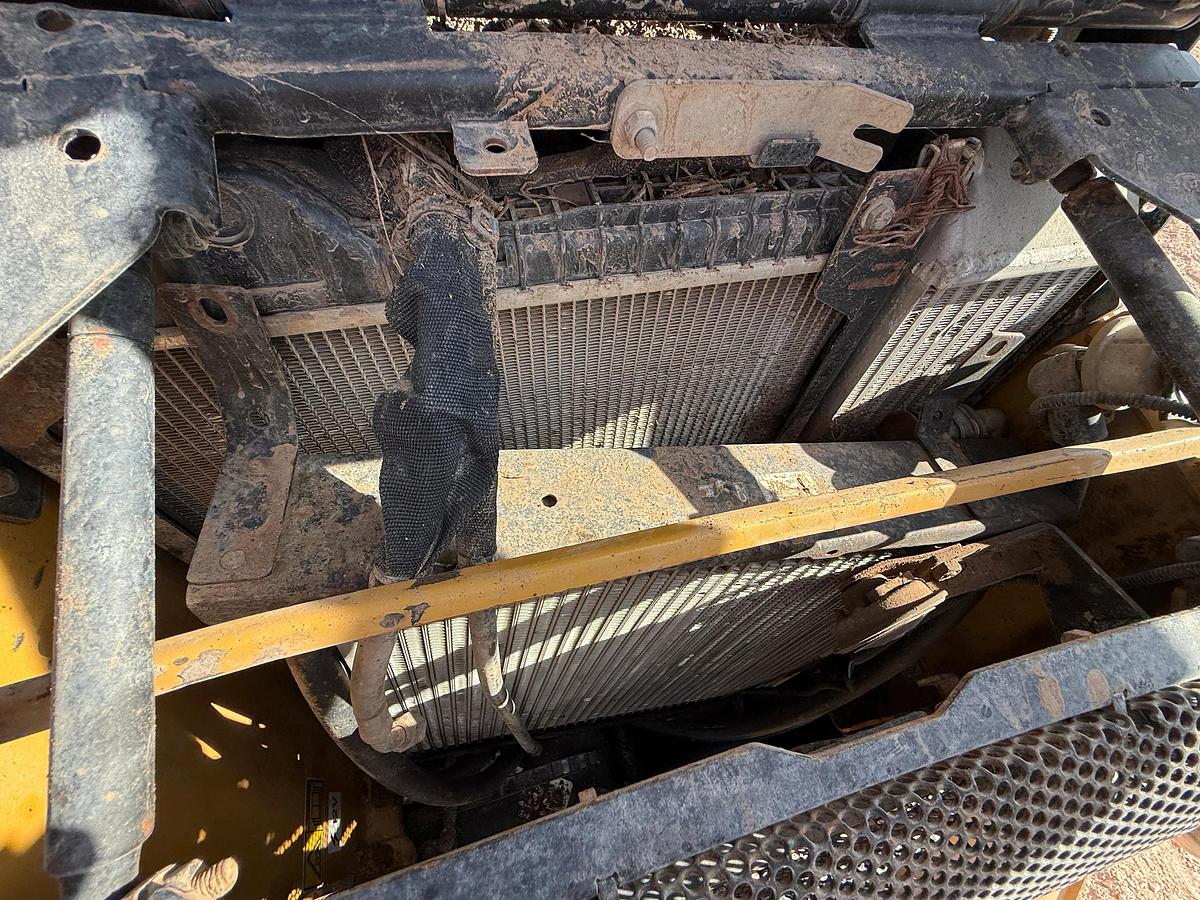 Used 2014 CATERPILLAR 420F BACKHOE