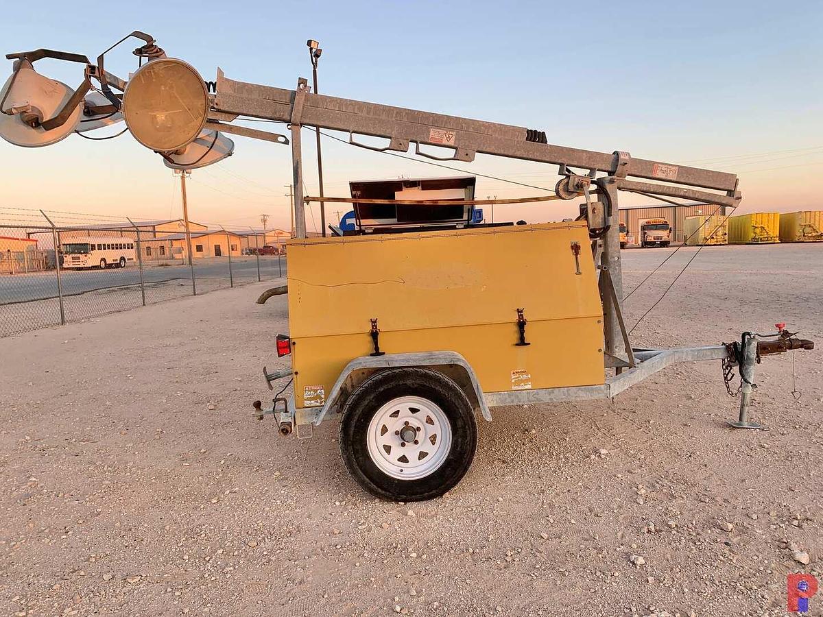 Used WARREN POWER SYSTEMS WPW84MH 8KW S/A BUMPER PULL LIGHT TOWER