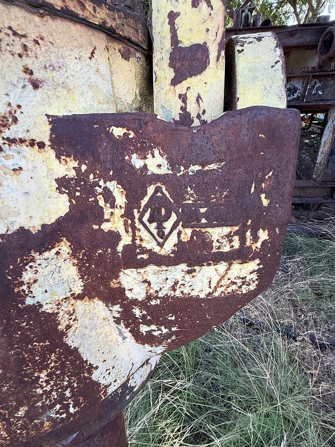 Used 200 to 300-TON ROTARY DRILLING SWIVEL