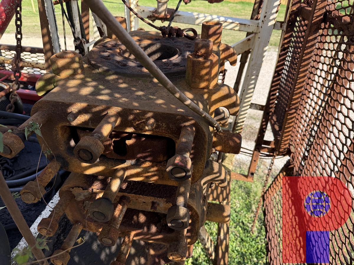 Used 1979 MOLLER 300 DD 96'-180K 4-AXLE WELL SERVICE WORKOVER RIG