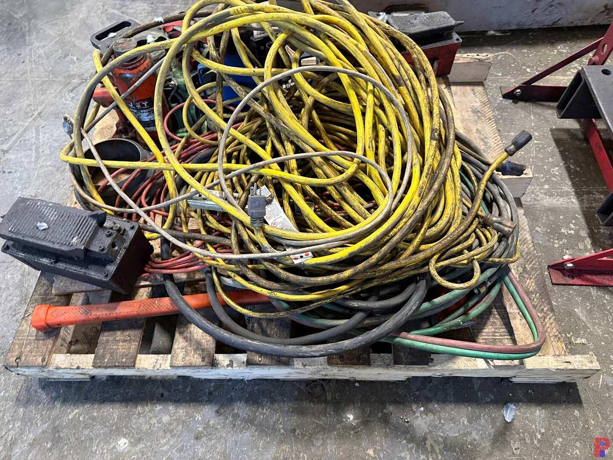 Used LOT OF (2) HD FLOOR, TRANS. & (2) CLUTCH JACKS, PALLET OF PLHYD. FOOT PUMPS, HOSES, JACKS, 20 TON PRESS JACK