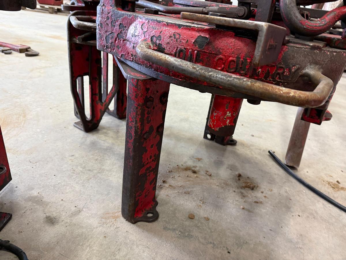 Used OIL COUNTRY 55000 HYDRAULIC TUBING TONG W/  BACK-UP, HANGER,