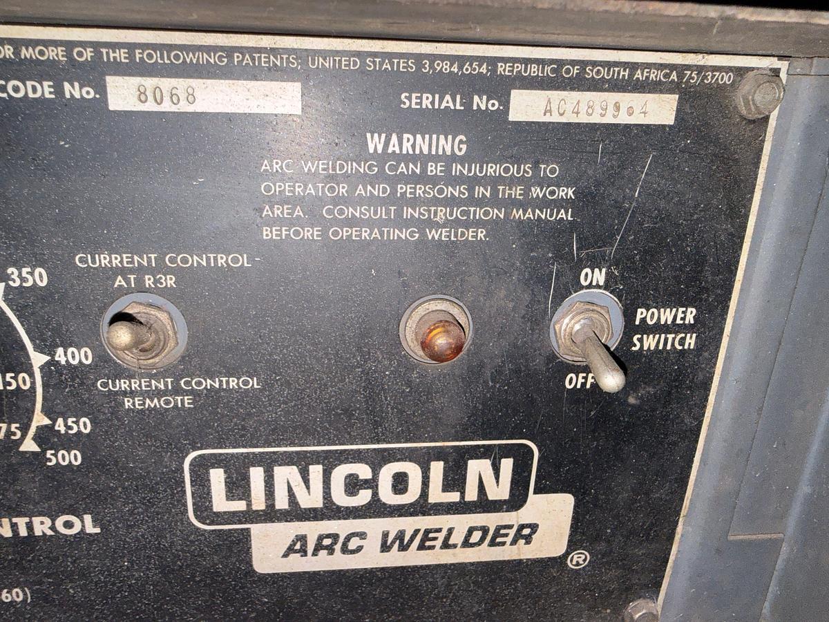 Used LINCOLN IDEALARC R3R-400 DC ARC WELDER W/ LEADS