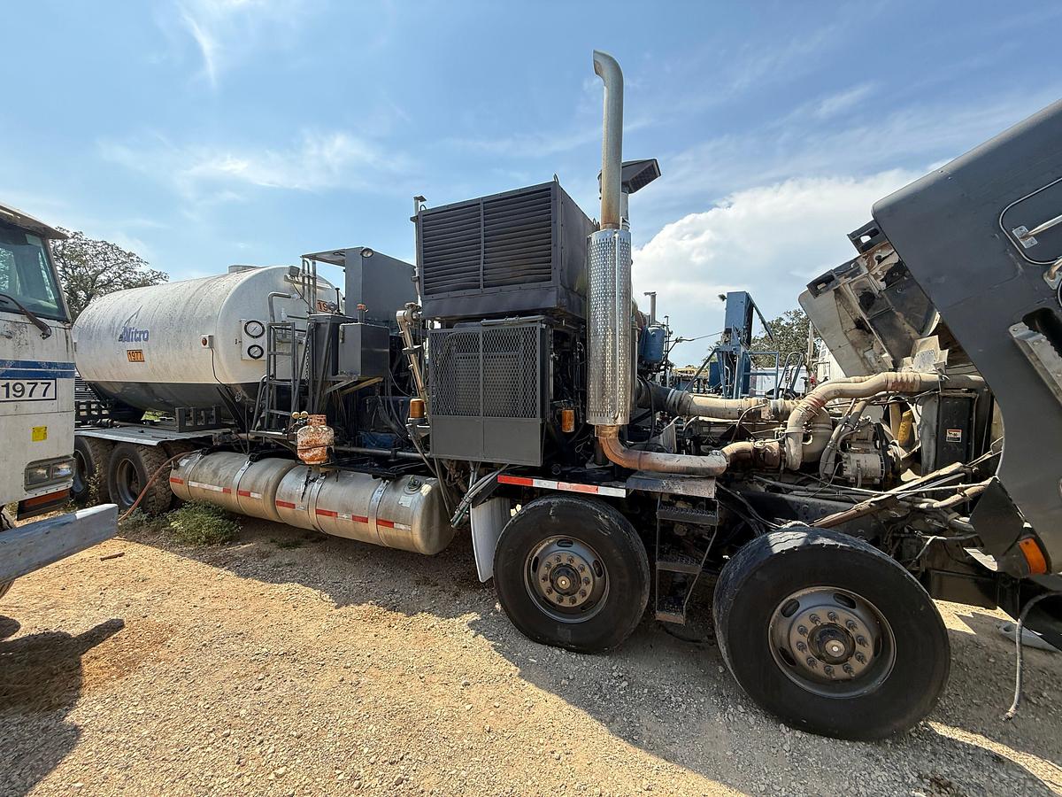 Used 2001 PETERBILT 362 TWIN-STEER T/A CRYOMEC NITROGEN PUMP TRUCK