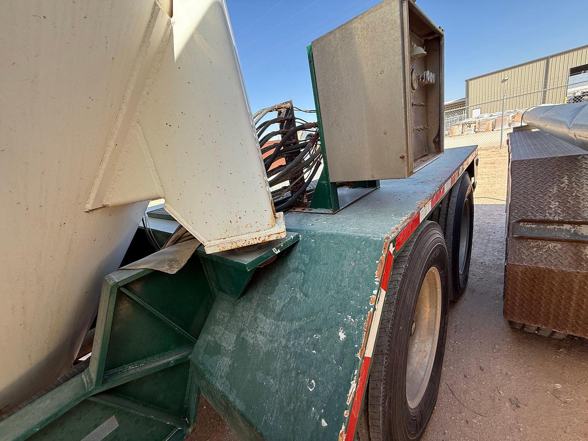 Used 2010 FREEMYER T/A 2-POD DRY BULK TANK TRAILER