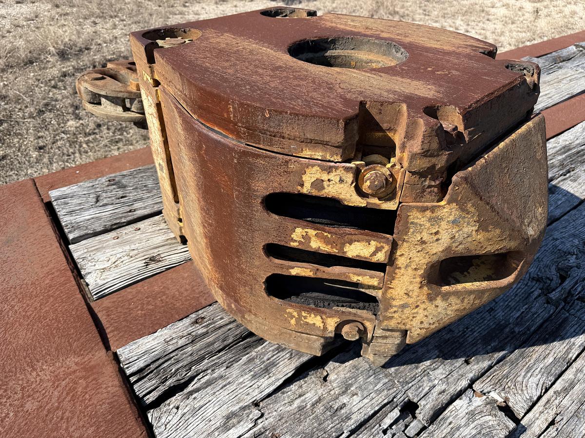 Used MCKISSICK 100-TON 24” 3-SHEAVE WELL SERVICE TRAVELING BLOCK