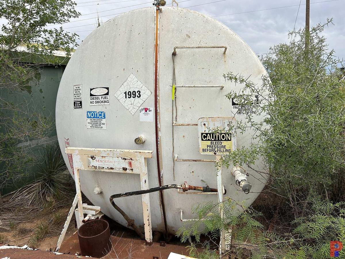 Used 8,000 GALLON SKIDDED FUEL TANK