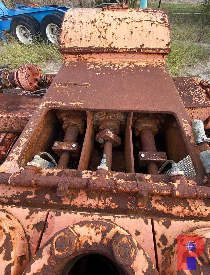 Used ELLIS WILLIAMS 440 TRIPLEX PUMP