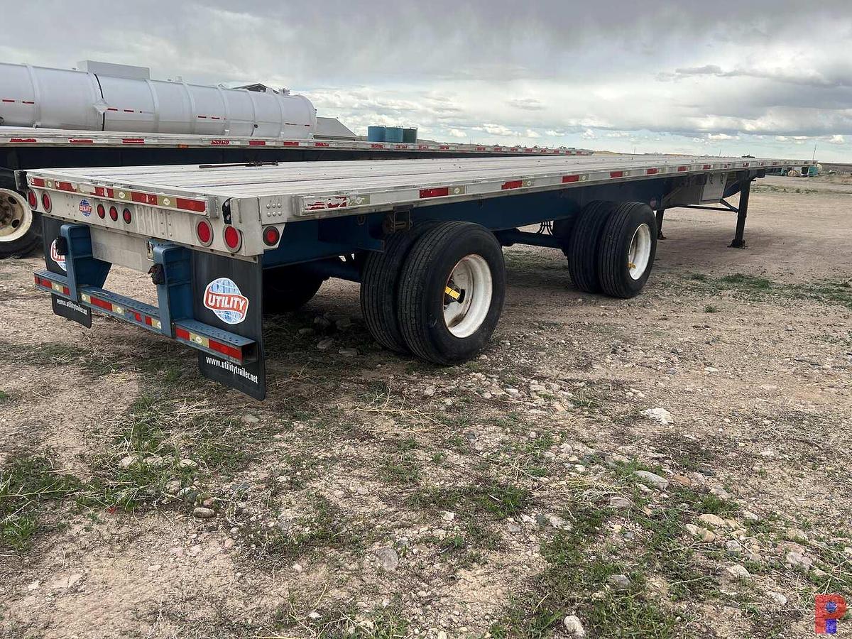 Used 2008 UTILITY TRAILER MFG. CO. 48’ TANDEM SPREAD AXLE FLATBED TRAILER