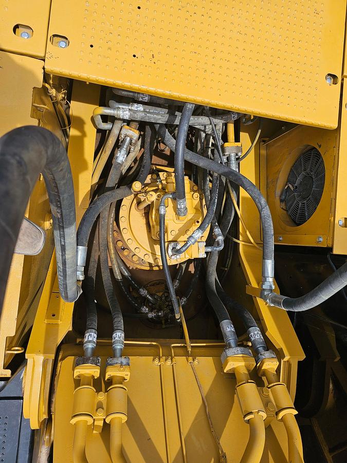 Used 2022 CATERPILLAR  336D2 CRAWLER EXCAVATOR