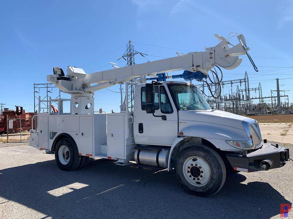 Used 2014 INTERNATIONAL DURASTAR 4300 COMMANDER C4045 DIGGER TRUCK