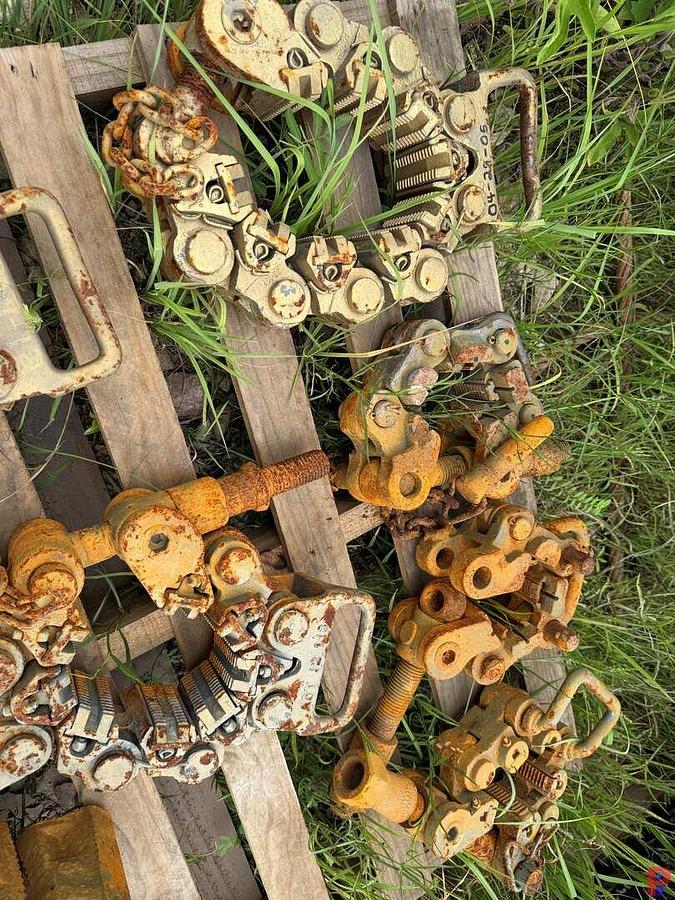 Used (10 X $) (6) AOT TYPE SAFETY CLAMPS & (4) 3-SEGMENT SLIPS W/ INSERTS