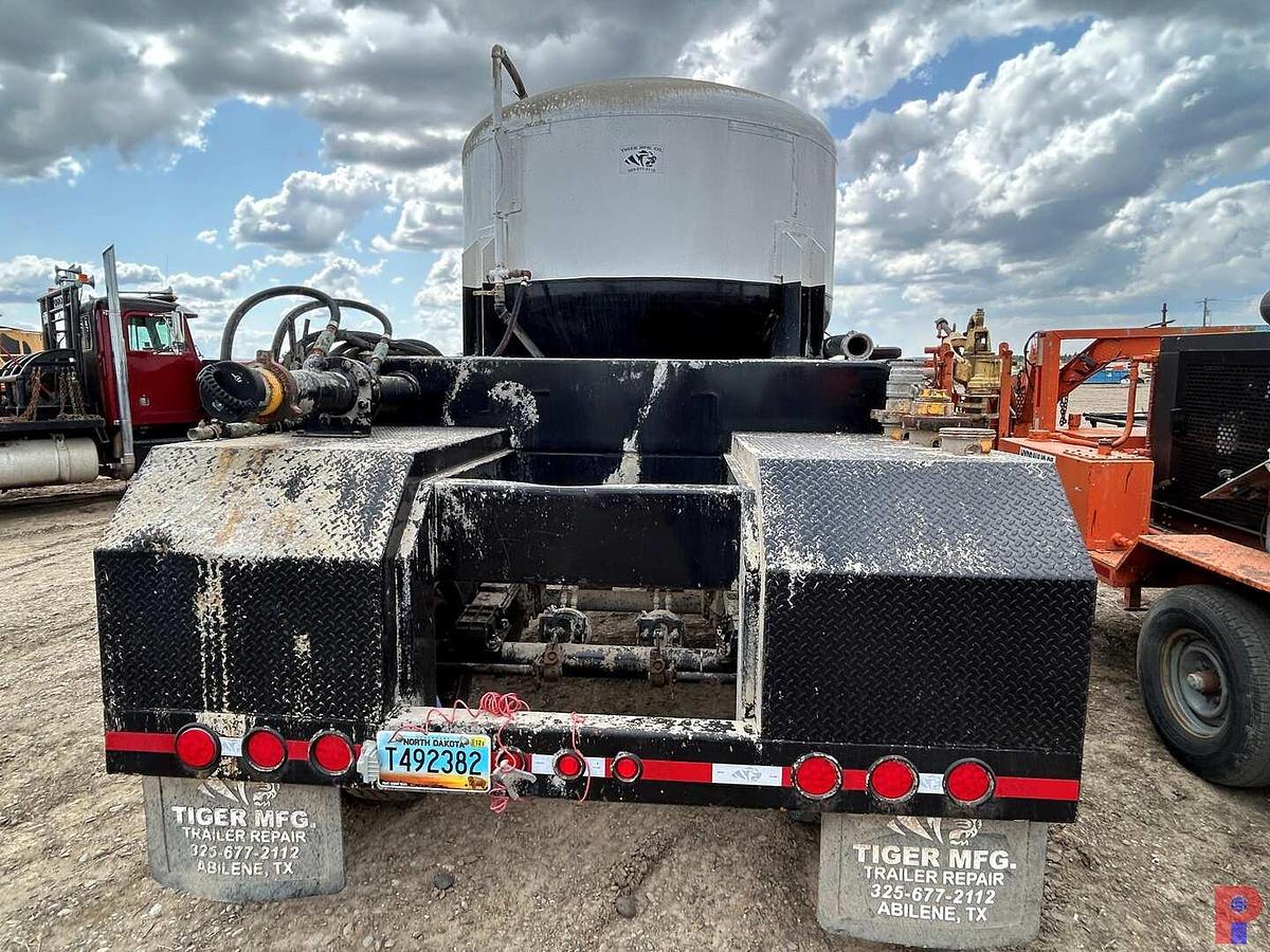 Used 2018 TIGER MANUFACTURING CO. DOUBLE POD PNUEMATIC DRY BULK TRAILER