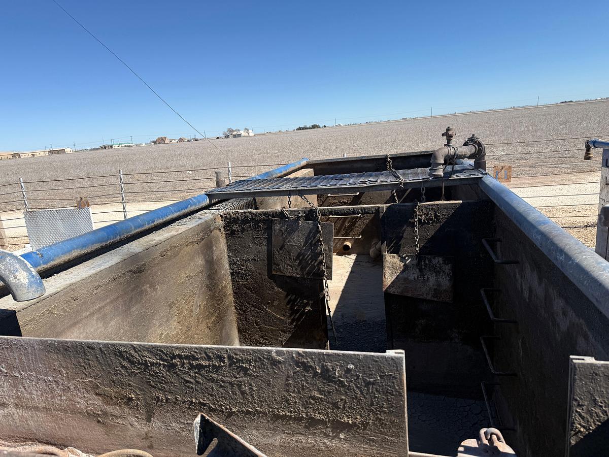 Used 100 BBL 17.9’ X 6.7’ X 5’ 2-COMP. REVERSE PIT TANK W/ IRON & HOSE RACK