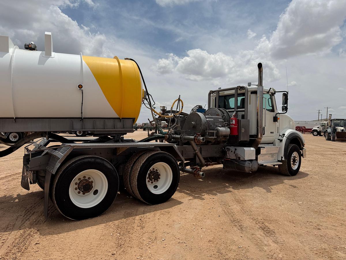 Used 2019 INTERNATIONAL ENERFAB 10k KILL TRUCK W/ 130BBL KILL TRAILER