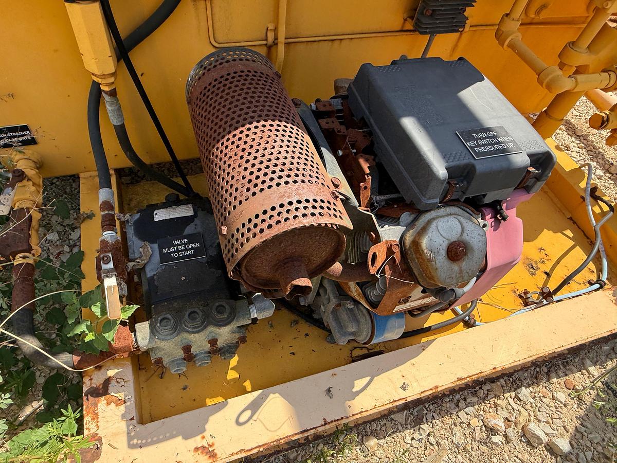 Used 2009 ADVANCED PRESSURE 3-STATION 4-BOTTLE ACCUMULATOR CLOSING UNIT, SKIDDED