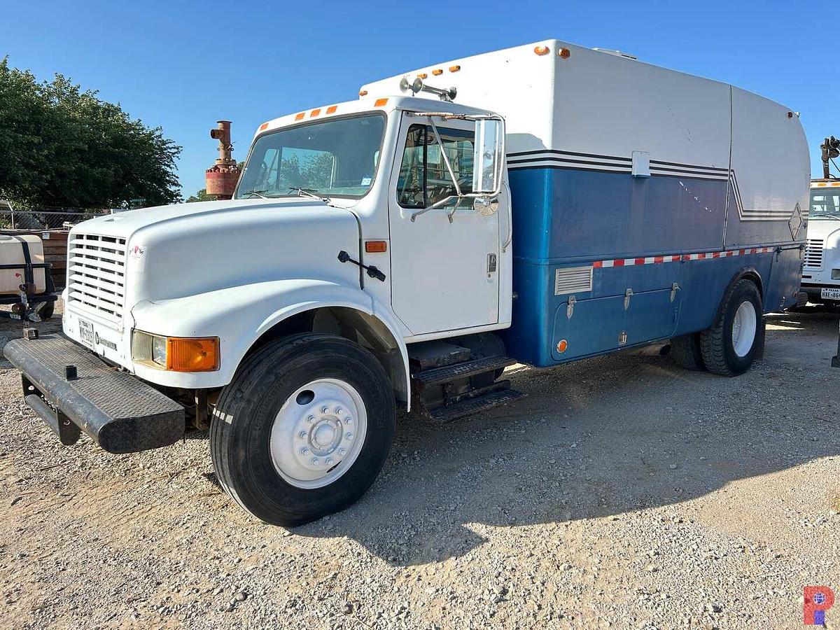 Used 1992 INTERNATIONAL S/A WIRELINE TRUCK