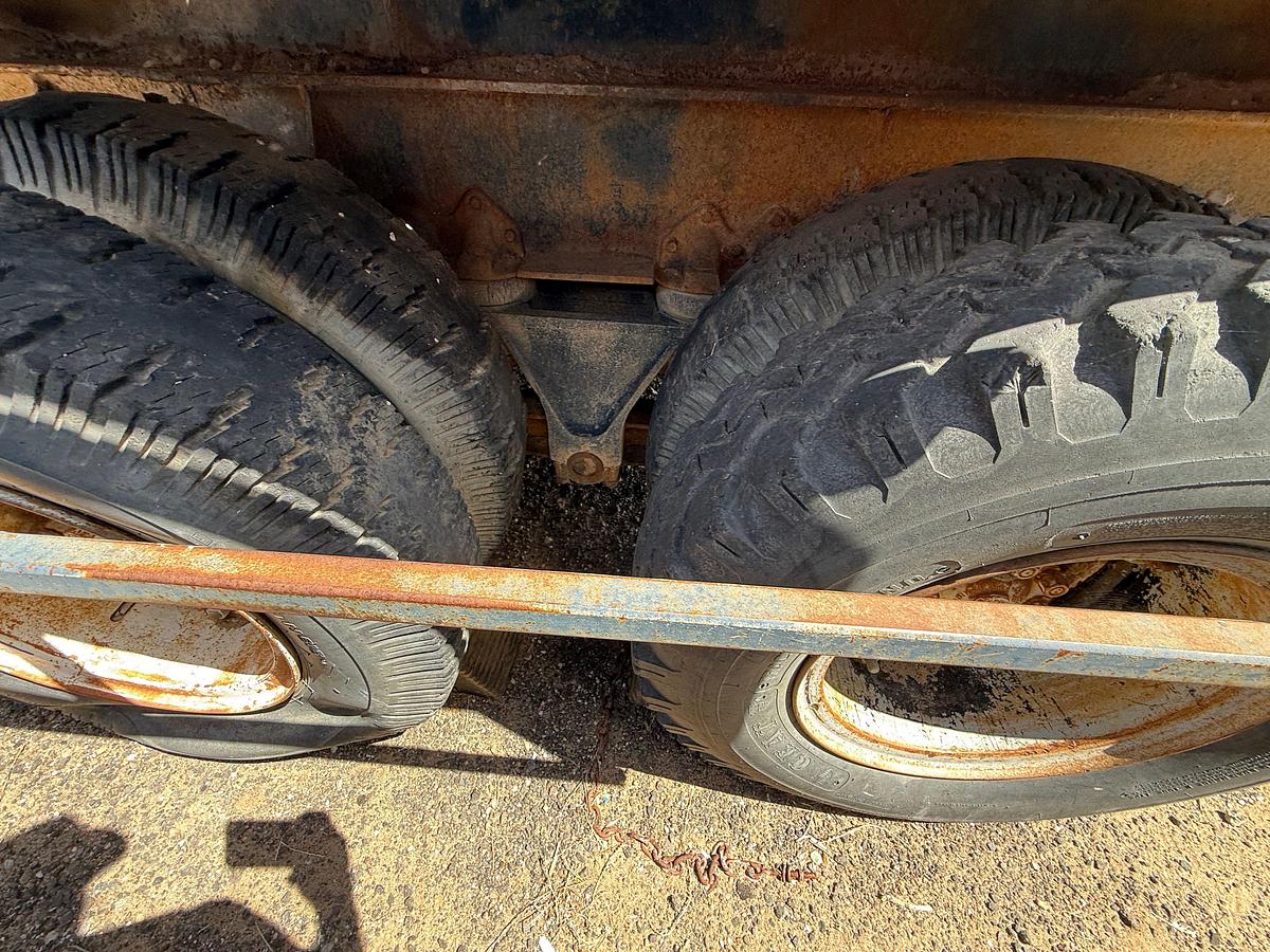 Used FRANKS EXPLORER II SWAB RIG MTD ON 1994 FORD L9000 T/A TRUCK