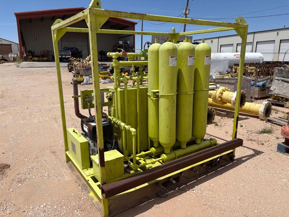 Used 4-station closing unit, skidded