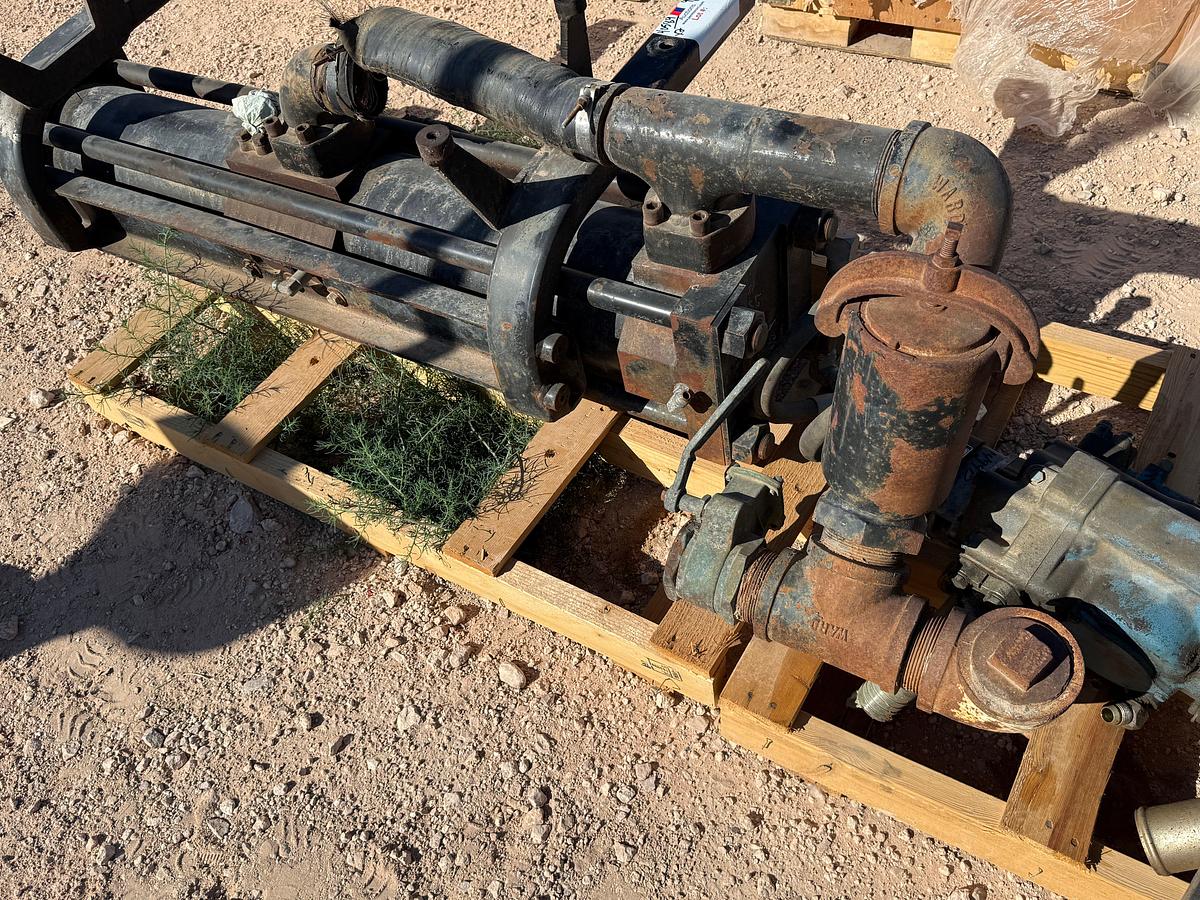 Used LOT W/ (2) VICKERS C25V-31 HYDRAULIC PUMPS, DRIVESHAFT, & 9”OD x 5’L HYDRAULIC CYLINDER
