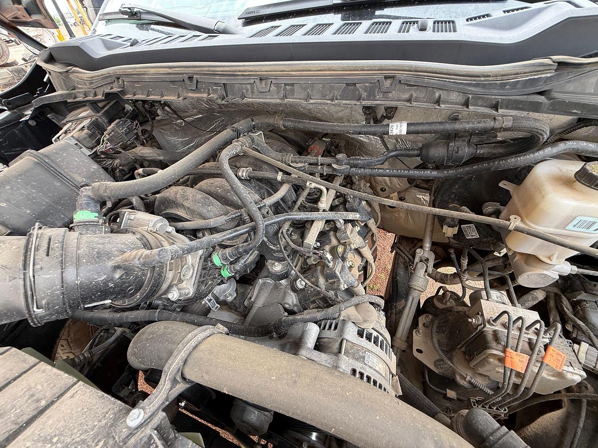 Used 2023 FORD F-250 SD STX 4WD CREW CAB PICKUP TRUCK