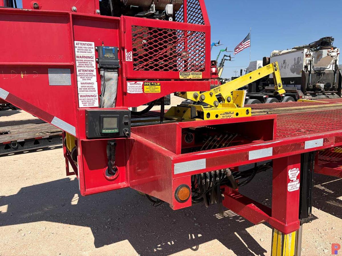 Used 2022 SERVICE KING 40’ X 102” T/A GOOSENECK HYDRAULIC PIPE HANDLER