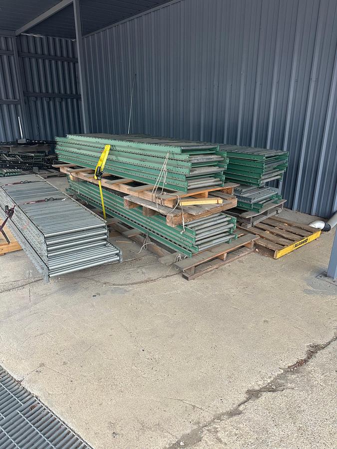 Used UNUSED (30)-SECTION 1-1/4" STEEL ROLLER ROACH CONVEYORS & (31)-SECTION ROUND BALL ROACH CONVEYOR PANELS