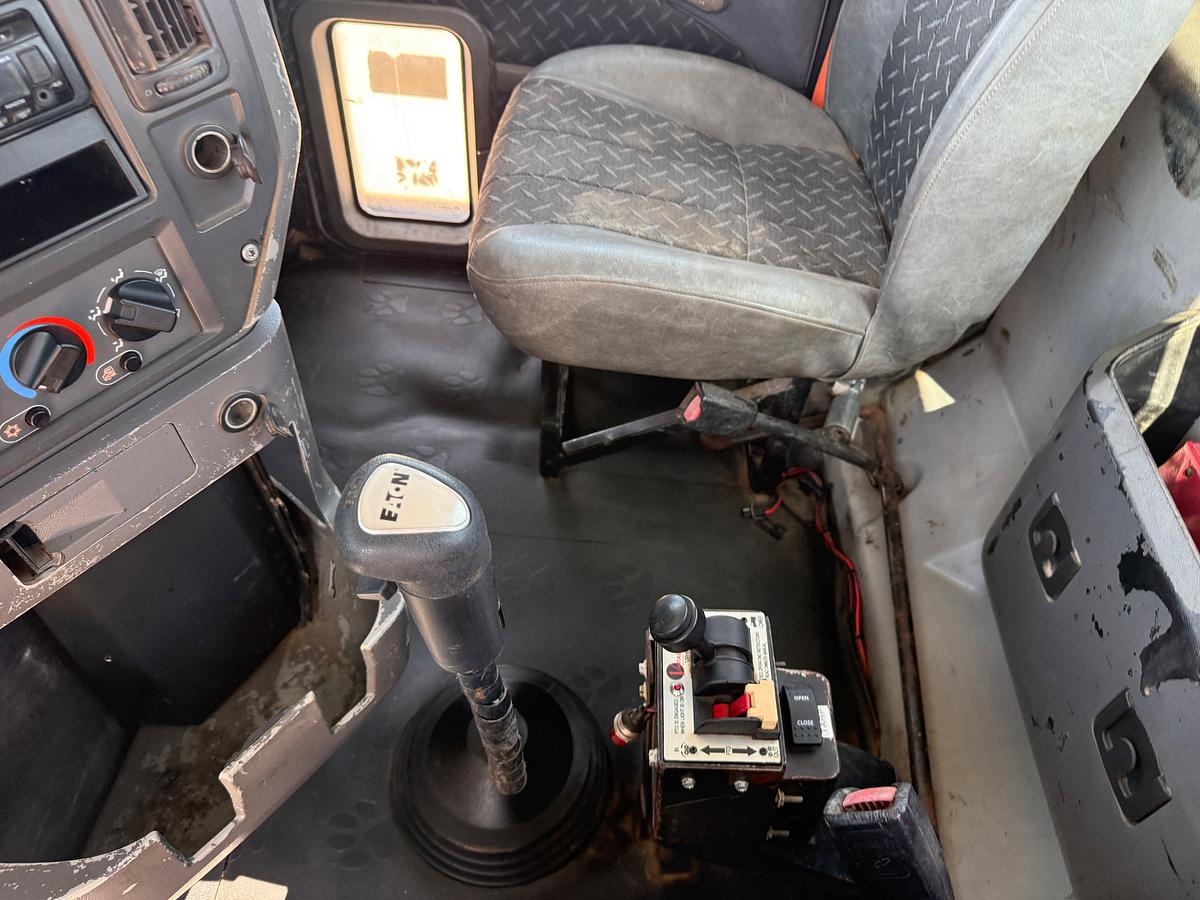 Used 2008 MACK PINNACLE T/A DAYCAB HAUL TRUCK