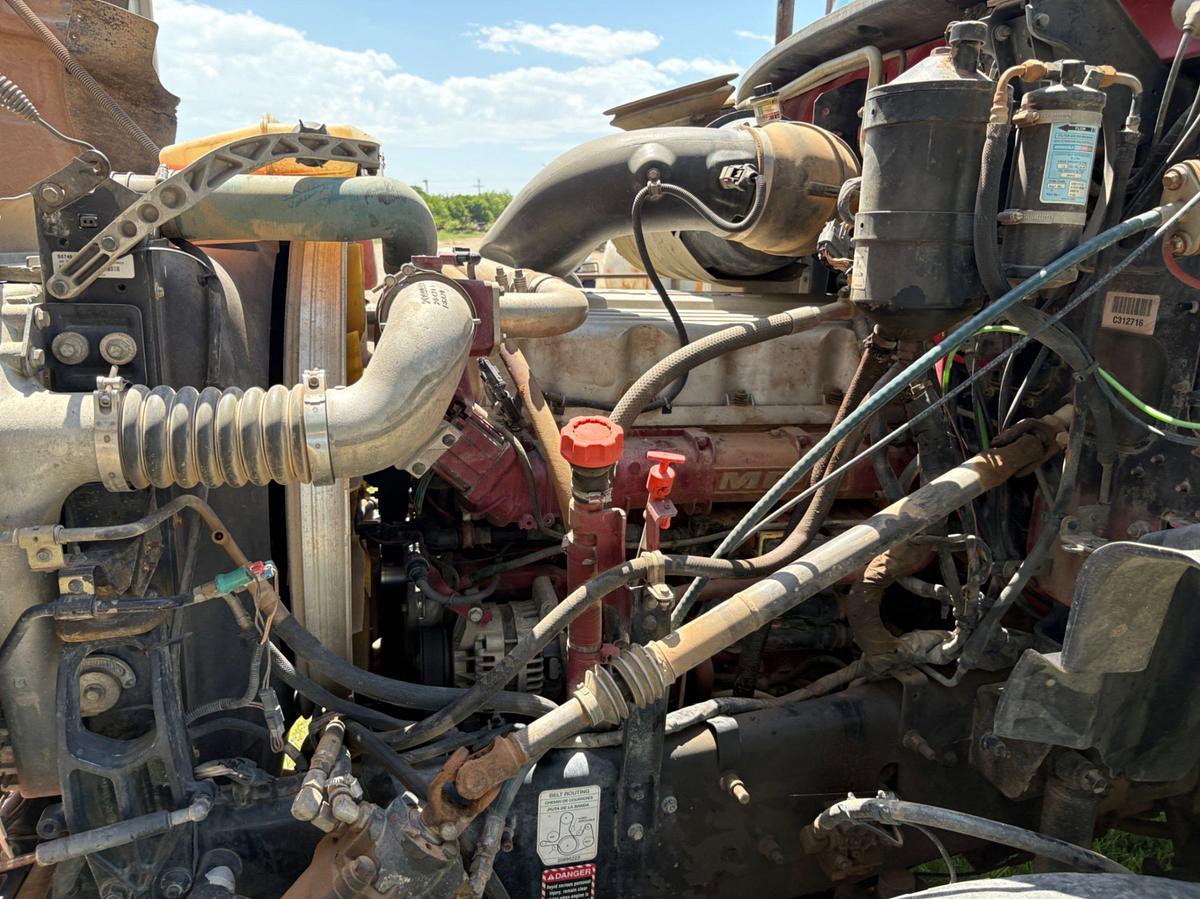Used 2009 MACK GRANITE T/A DAYCAB WINCH BED TRUCK