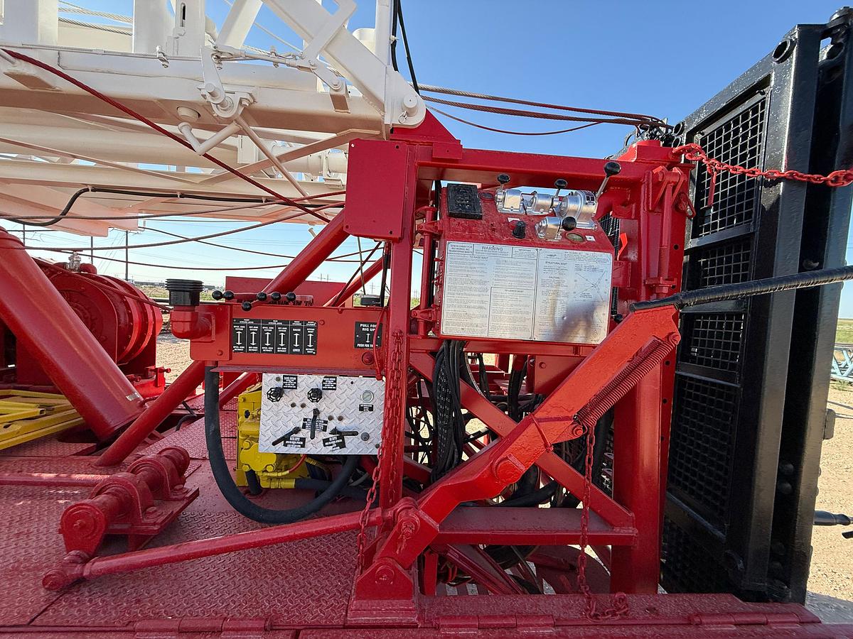 Used 2012 RIG WORKS MUSTANG 550 DD 104’-275K 5-AXLE WELL SERVICE RIG