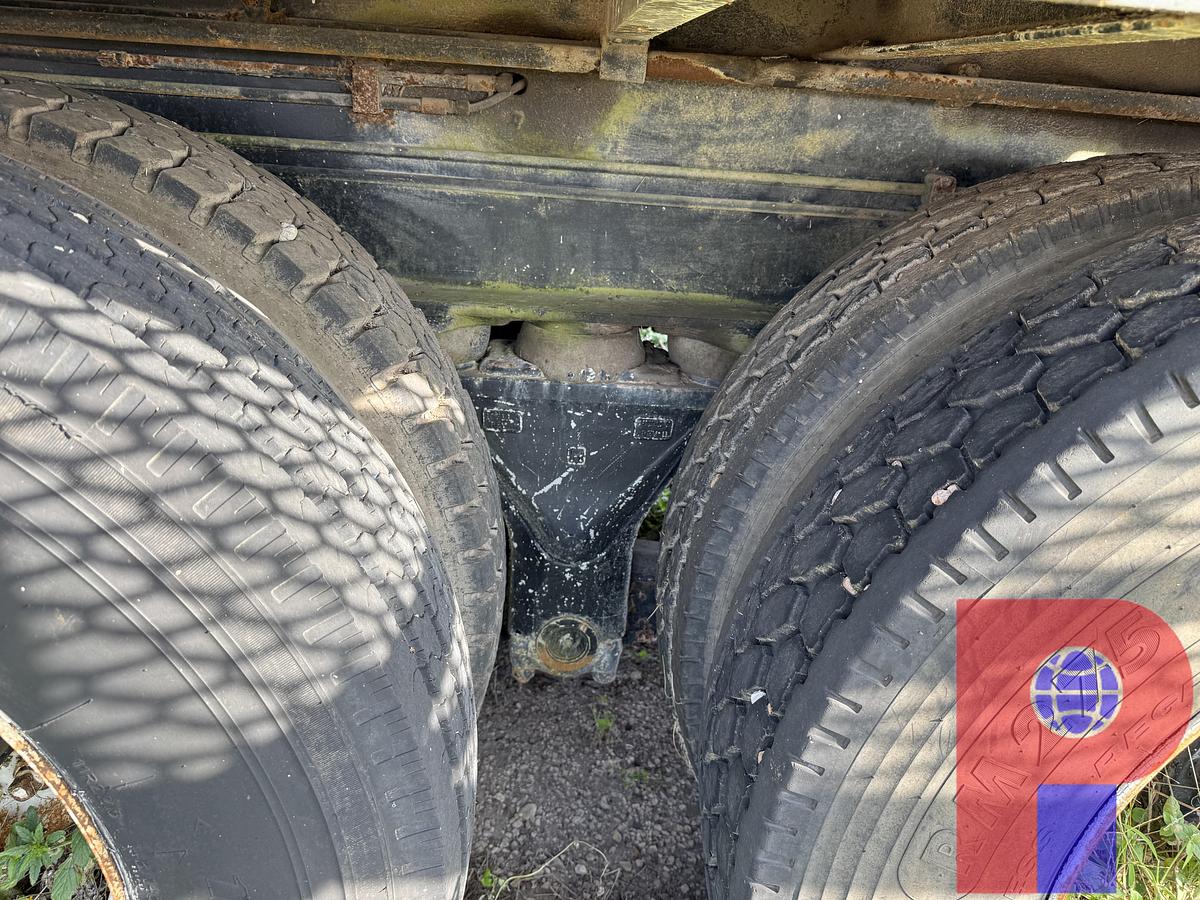 Used 1979 MOLLER 300 DD 96'-180K 4-AXLE WELL SERVICE WORKOVER RIG