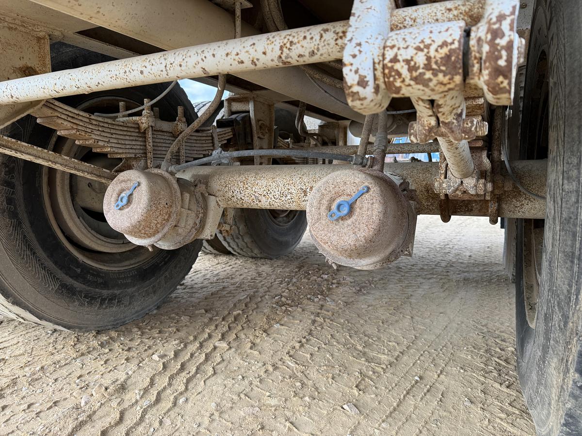 Used 2014 OVERLAND TANK INC 5,460 GAL. 2-COMP. T/A WATER TRANSPORT TRAILER