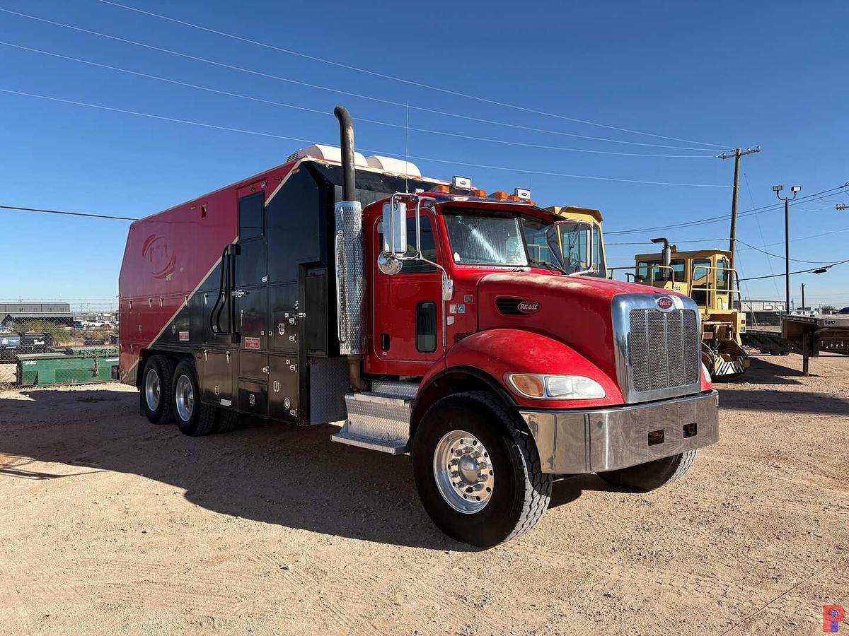 Used 2012 PETERBILT 348 T/A DAYCAB WIRELINE TRUCK