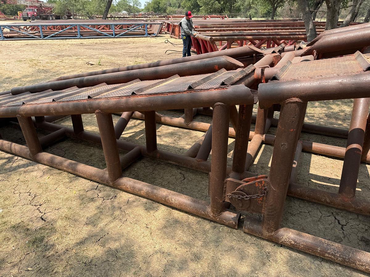 Used 35’L x 8.3”W. 8.5’H 3-PIECE HEAVY DUTY RIG RAMP