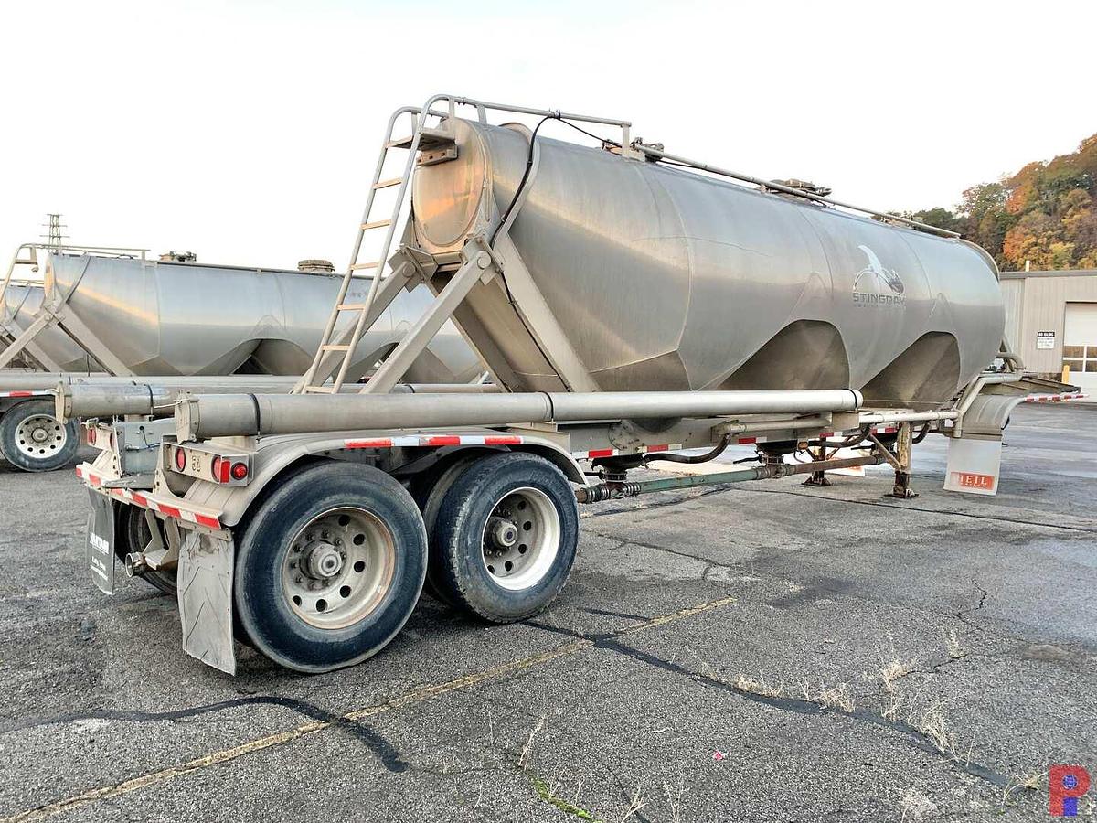 Used 2014 HEIL 1040 CU.FT. T/A DRY BULK PNEUMATIC TRAILER
