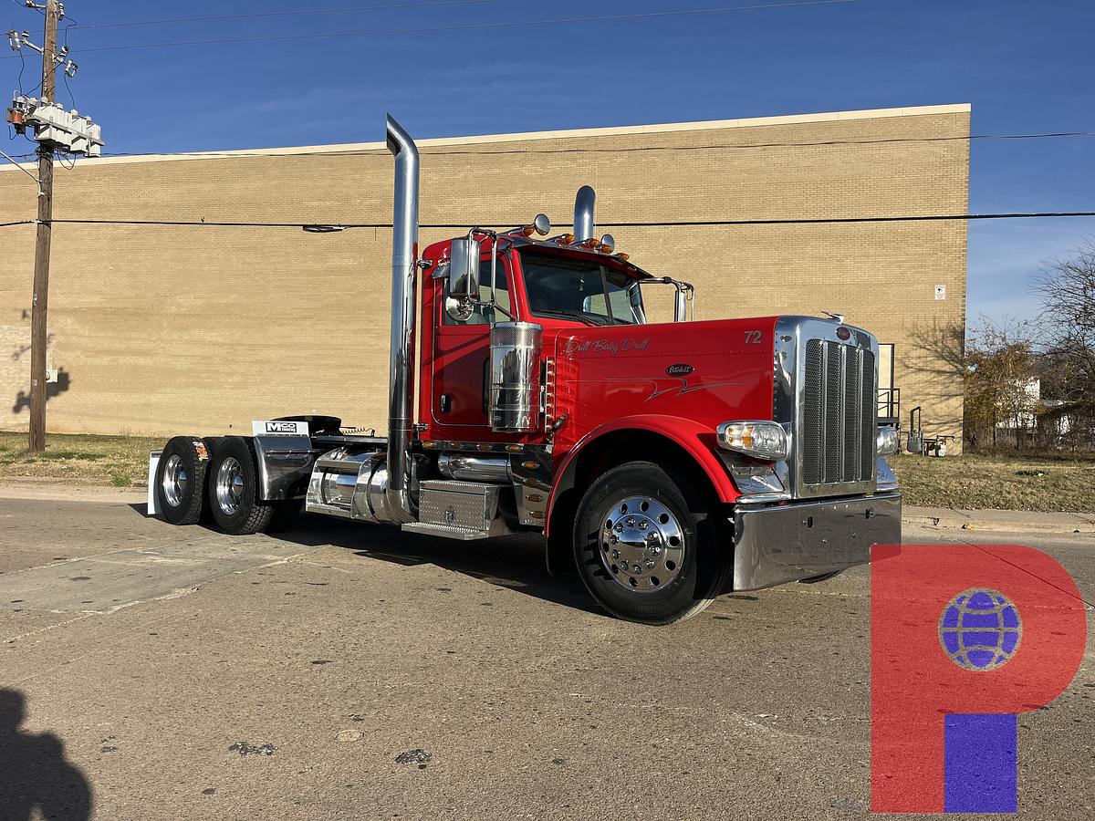 Used 2018 PETERBILT 389 T/A DAY CAB TRUCK (GLIDER KIT)