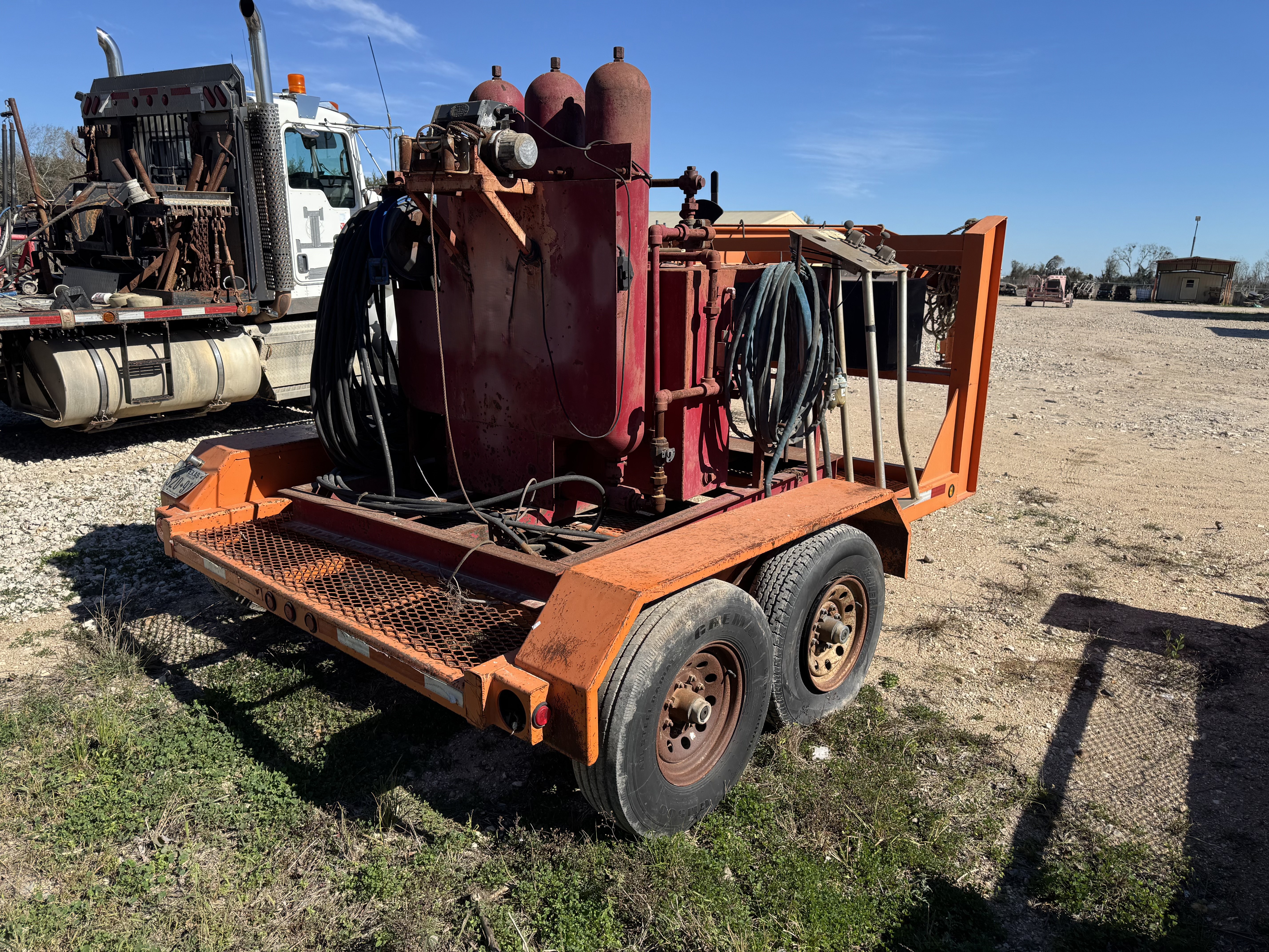 Used 2012 3 STATION 3 BOTTLE ACUMMULATOR MTD. ON T/A GN TRAILER