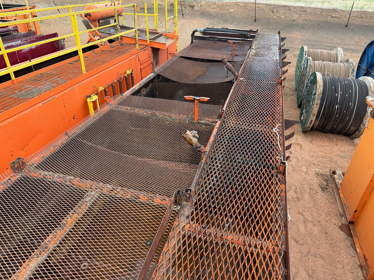 Used 3 comp. Reverse pit