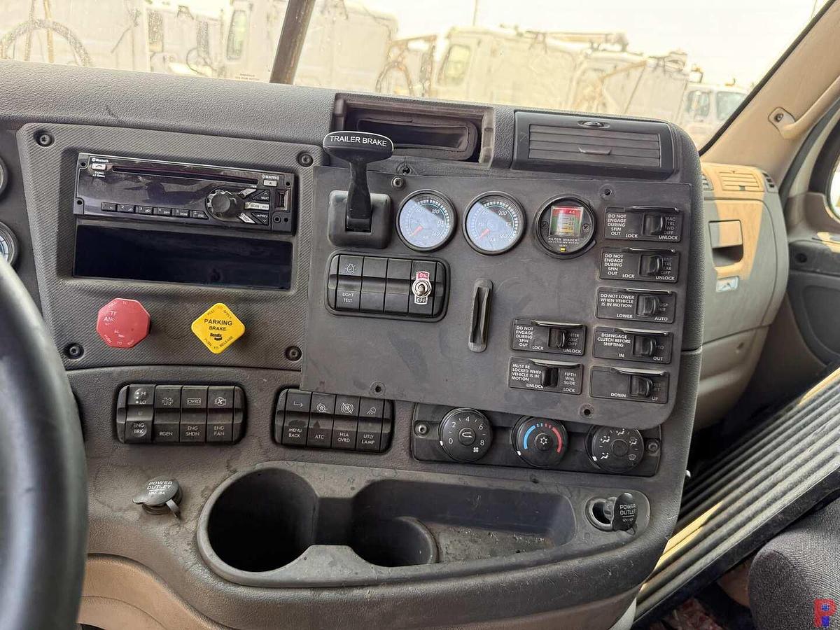 Used 2018 FREIGHTLINER CASCADIA TRI AXLE TRUCK TRACTOR