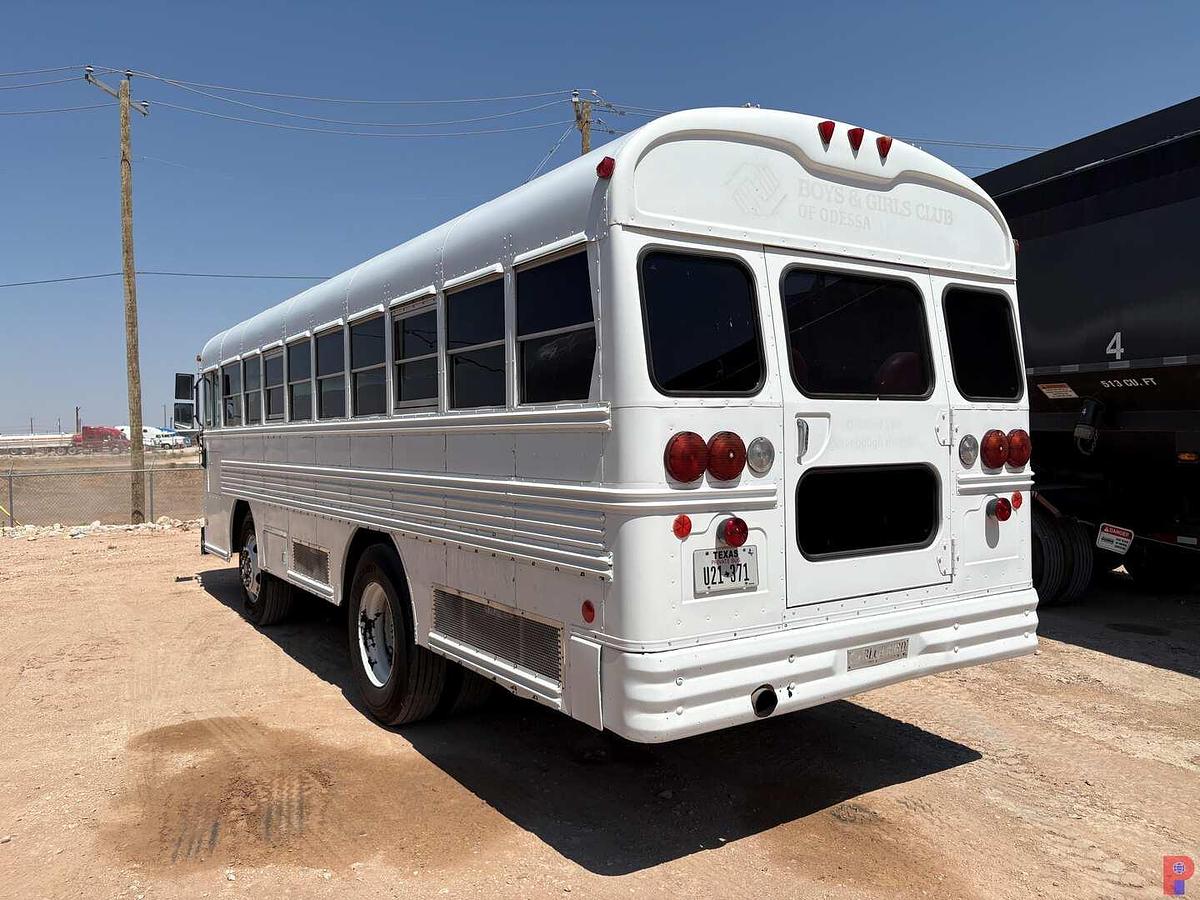 Used 2000 BLUE BIRD TC2000 BUS