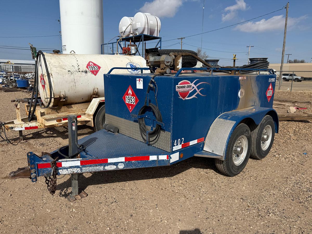 Used 2013 THUNDER CREEK 990 GALLON T/A FUEL TANK TRAILER
